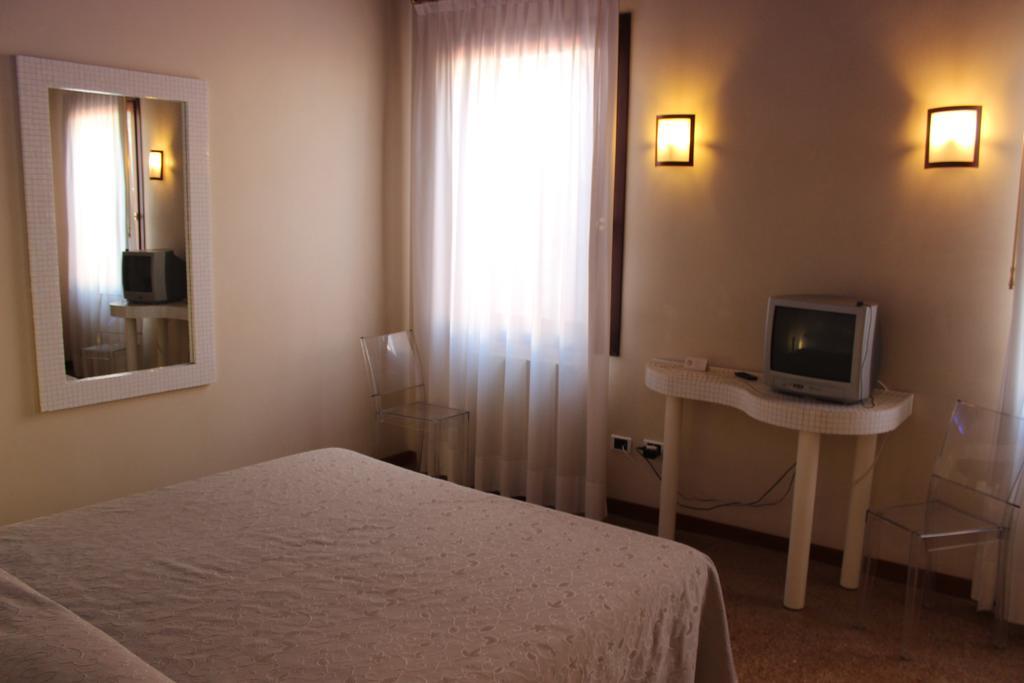ヴェネツィア Domus Orsoni Bed & Breakfast エクステリア 写真